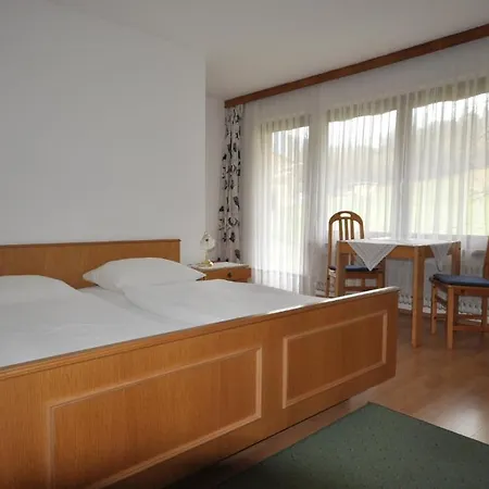 Gaestehaus Edelweiss Maison d'hôtes Kolsass